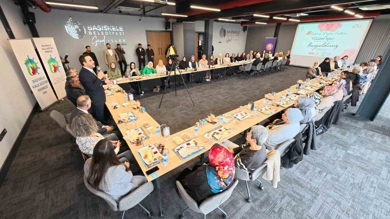 Başiskele Belediye Başkanı Yasin Özlü: "Güçlü kadın, güçlü Türkiye demektir"