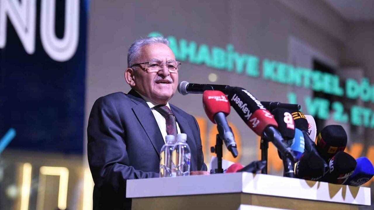 Başkan Büyükkılıç: İyi ki varsınız — Kayseri'de 24 Kasım Öğretmenler Günü Programı