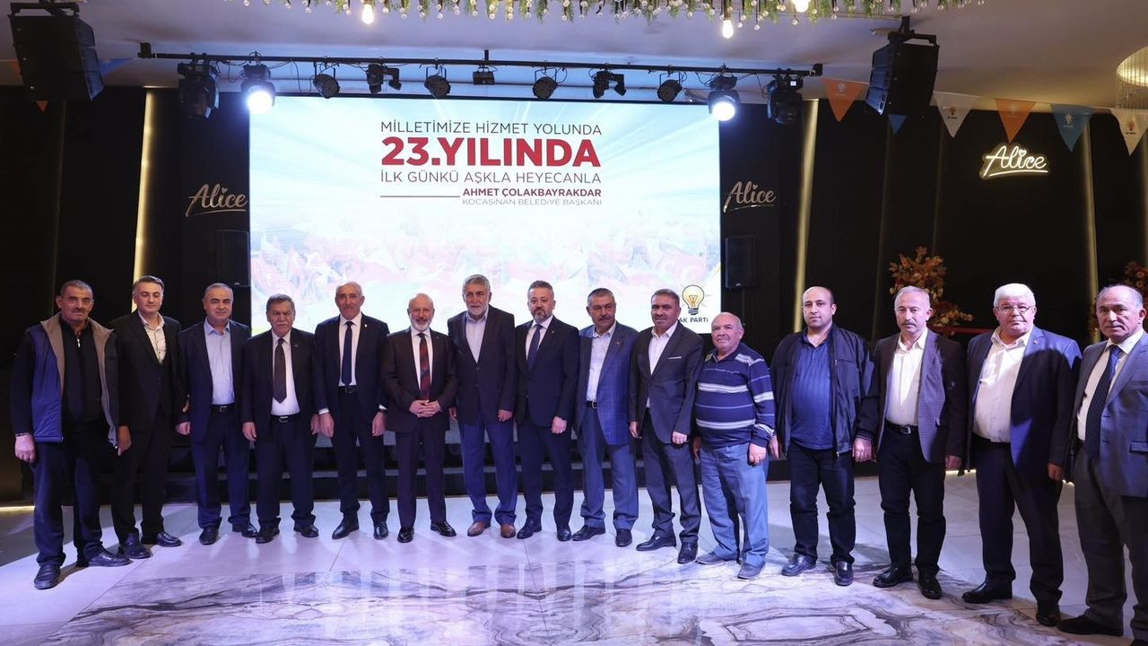 Başkan Çolakbayrakdar: "Vatandaş odaklı hizmet anlayışıyla Türkiye’de fark oluşturuyoruz"