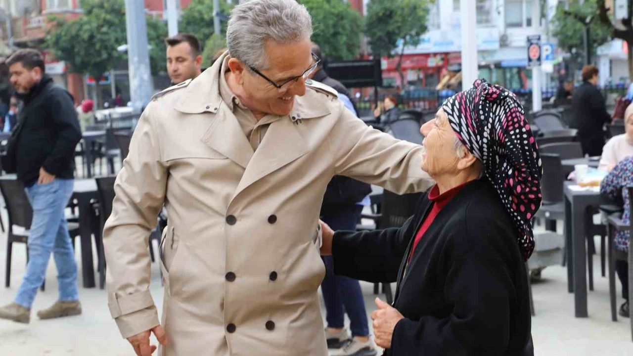 Başkan Ertuğrul Tetik Sabah Mesaisine Merkez Büfe Park’ta Saha Ziyaretiyle Başladı