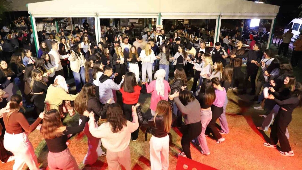 Başkan Tetik, Nazilli'de İkinci Geleneksel Tepe Şenliği'nde Gençlerle Buluştu