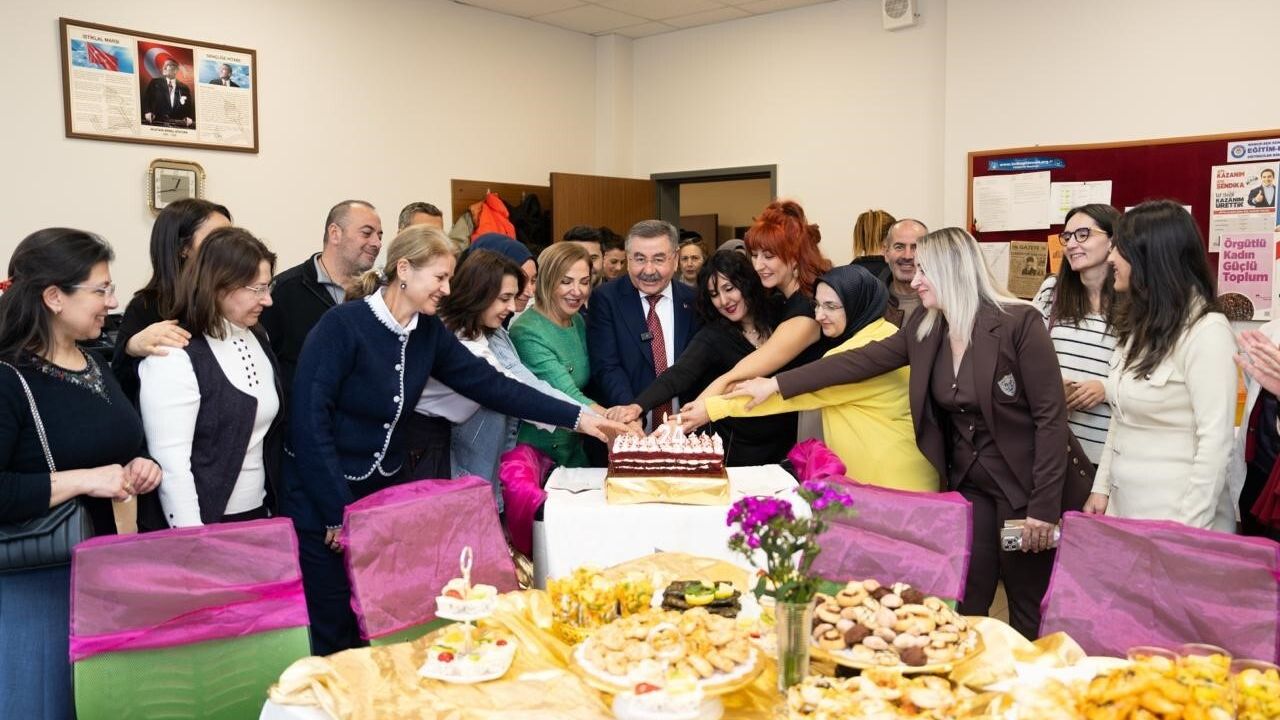 Başkan Yakup Odabaşı, 24 Kasım Öğretmenler Günü’nde Gölbaşı’daki öğretmenlerle buluştu