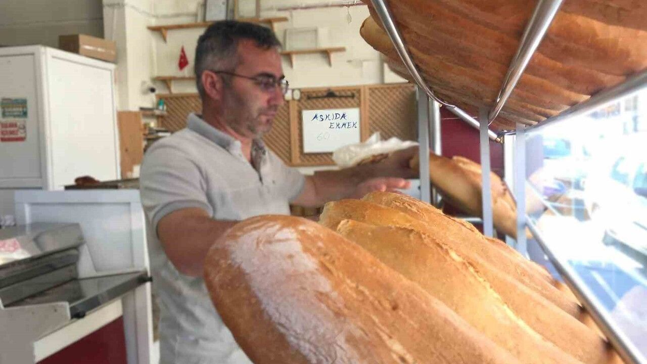 Bayburt'ta ekmek zammı: 230 gram ekmek 15 TL oldu