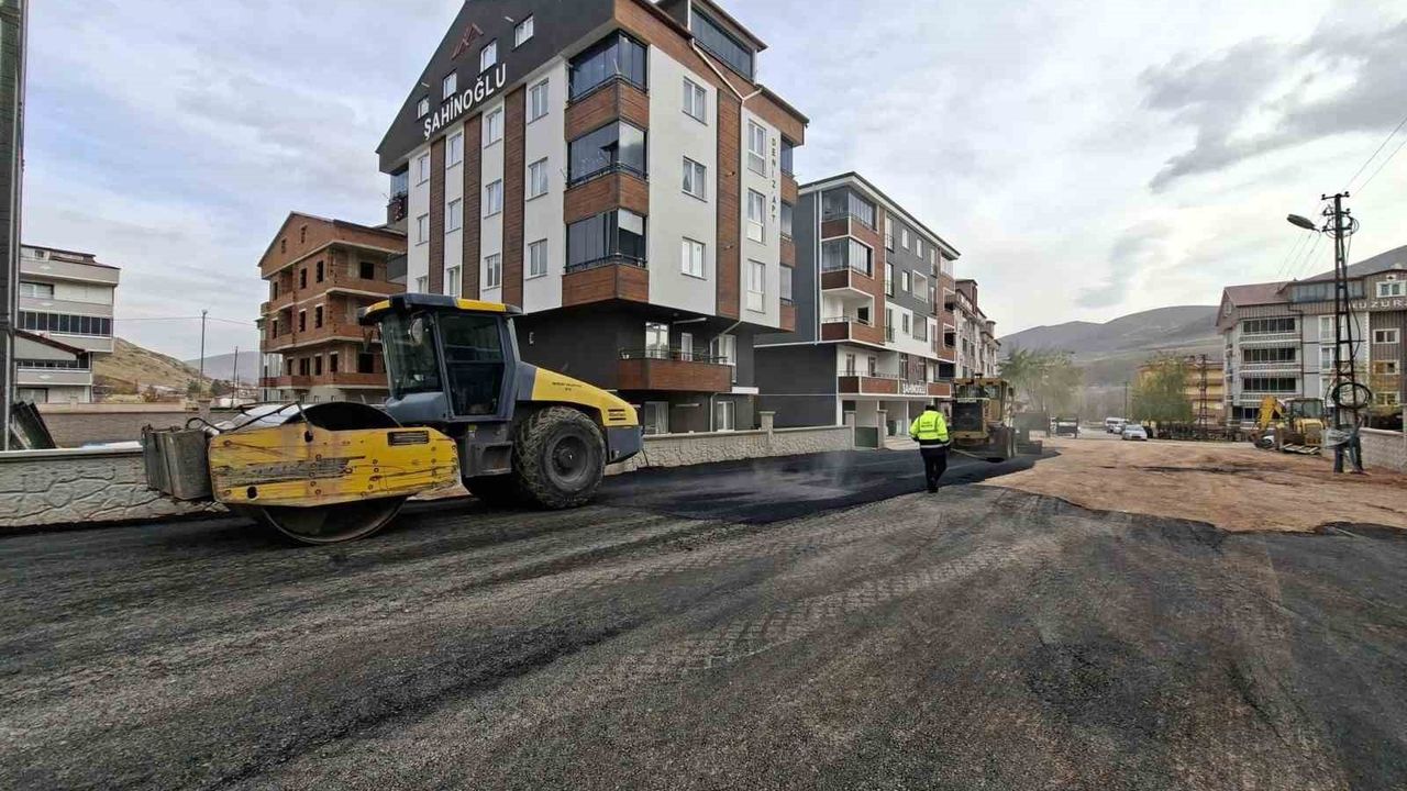 Bayburt'ta şehir estetiği ve altyapı çalışmaları: Belediyeden kapsamlı yenileme seferberliği