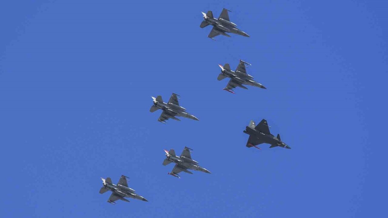 Bayraktar KIZILELMA, Sinop testinde GÖKDOĞAN ile jet hedefini isabetle vurdu