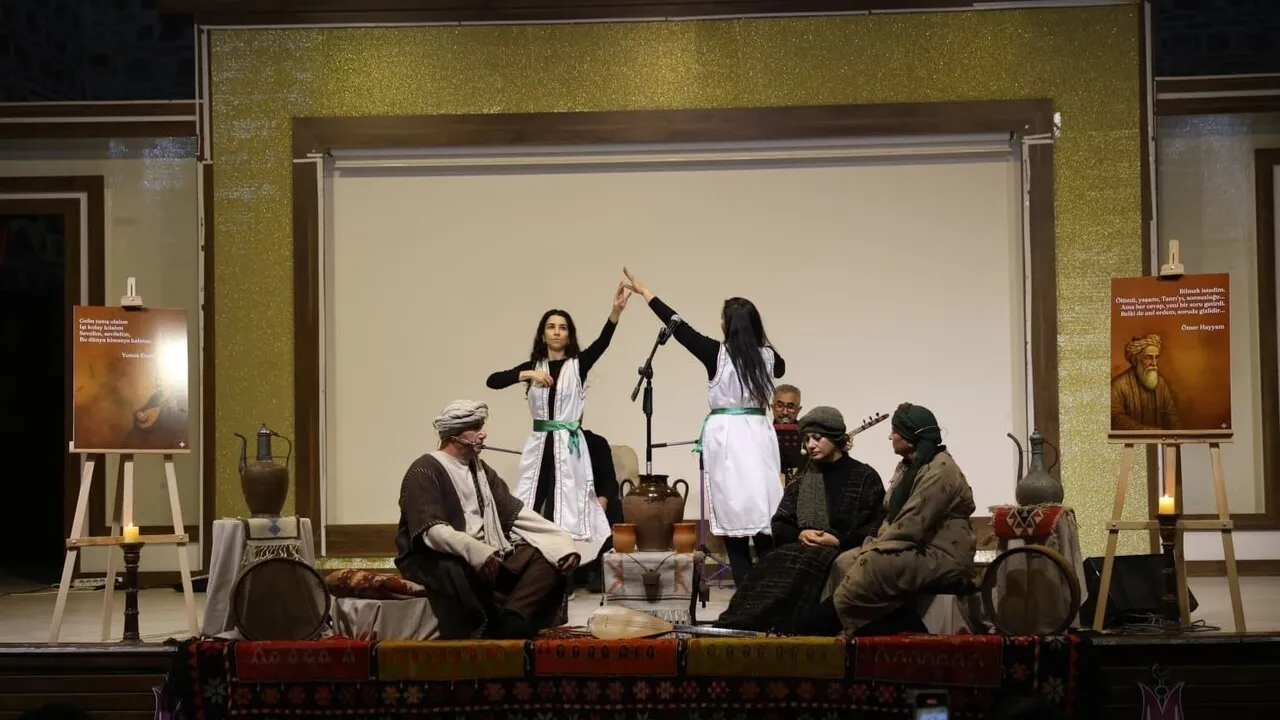 Bedesten'de 'Aşk ile Akıl' programı: Ömer Hayyam'dan Yunus Emre'ye bilgelik yolculuğu