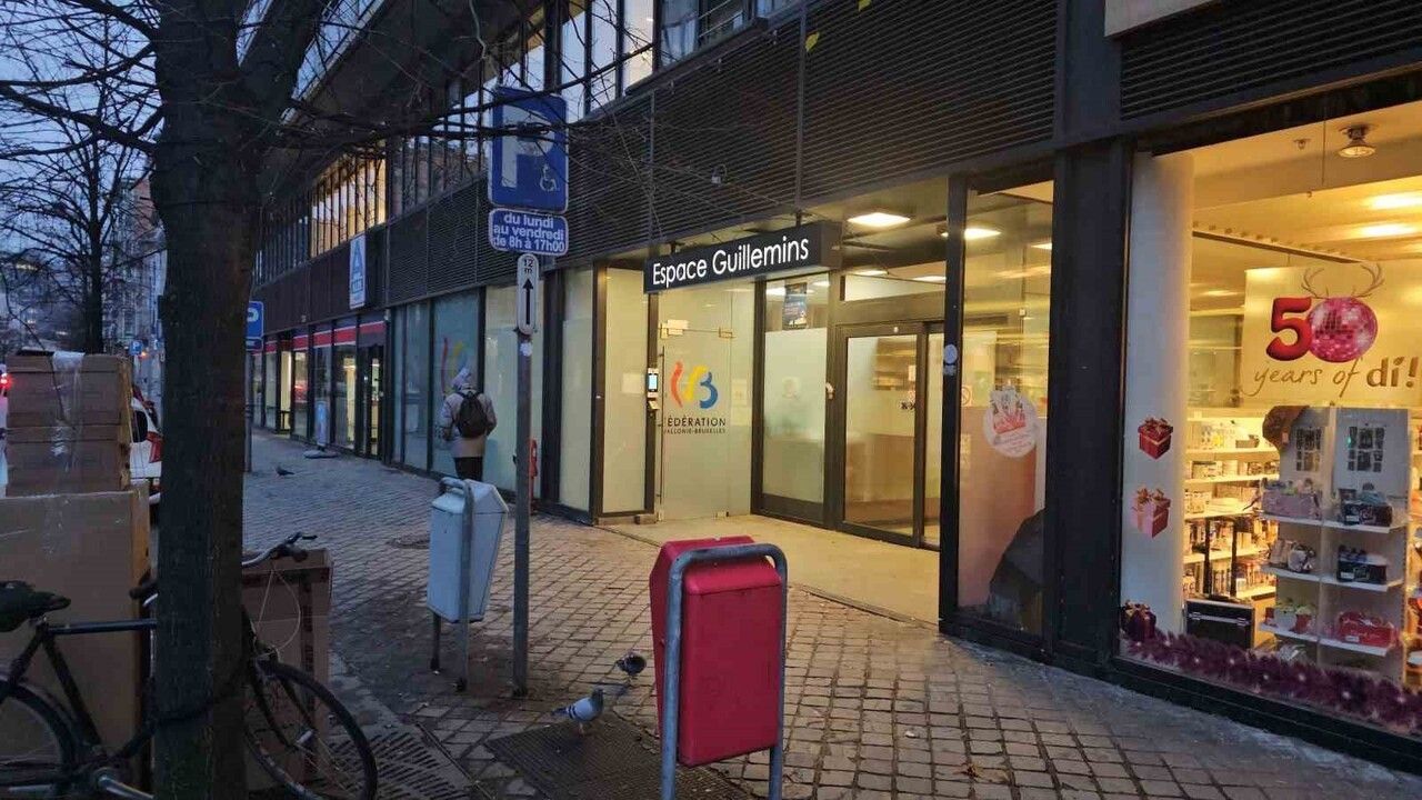 Belçika’da üç günlük genel grevin üçüncü gününde hayat durma noktasına geldi