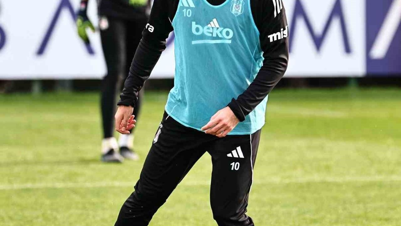 Beşiktaş, Fatih Karagümrük maçı hazırlıklarını kondisyon ve taktik çalışmalarıyla sürdürdü