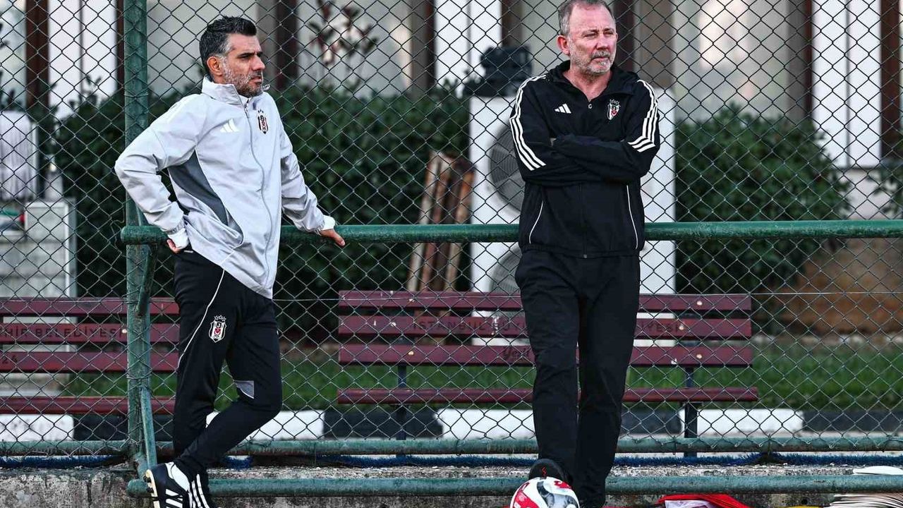 Beşiktaş, Samsunspor maçının hazırlıklarını çift antrenmanla sürdürdü