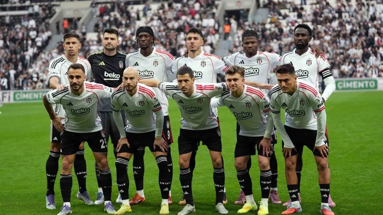 Beşiktaş’ta Samsunspor Maçı: Sergen Yalçın Tek Değişiklikle 11’i Açıkladı