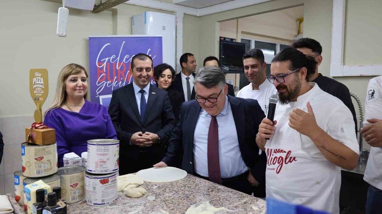 BEUN'da 'Undan Hamura: Pizzanın Serüveni' workshop'u — Şeflerle uygulamalı eğitim