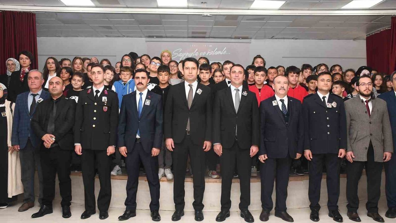 Beylikova’da 10 Kasım Atatürk’ü Anma Programı Düzenlendi