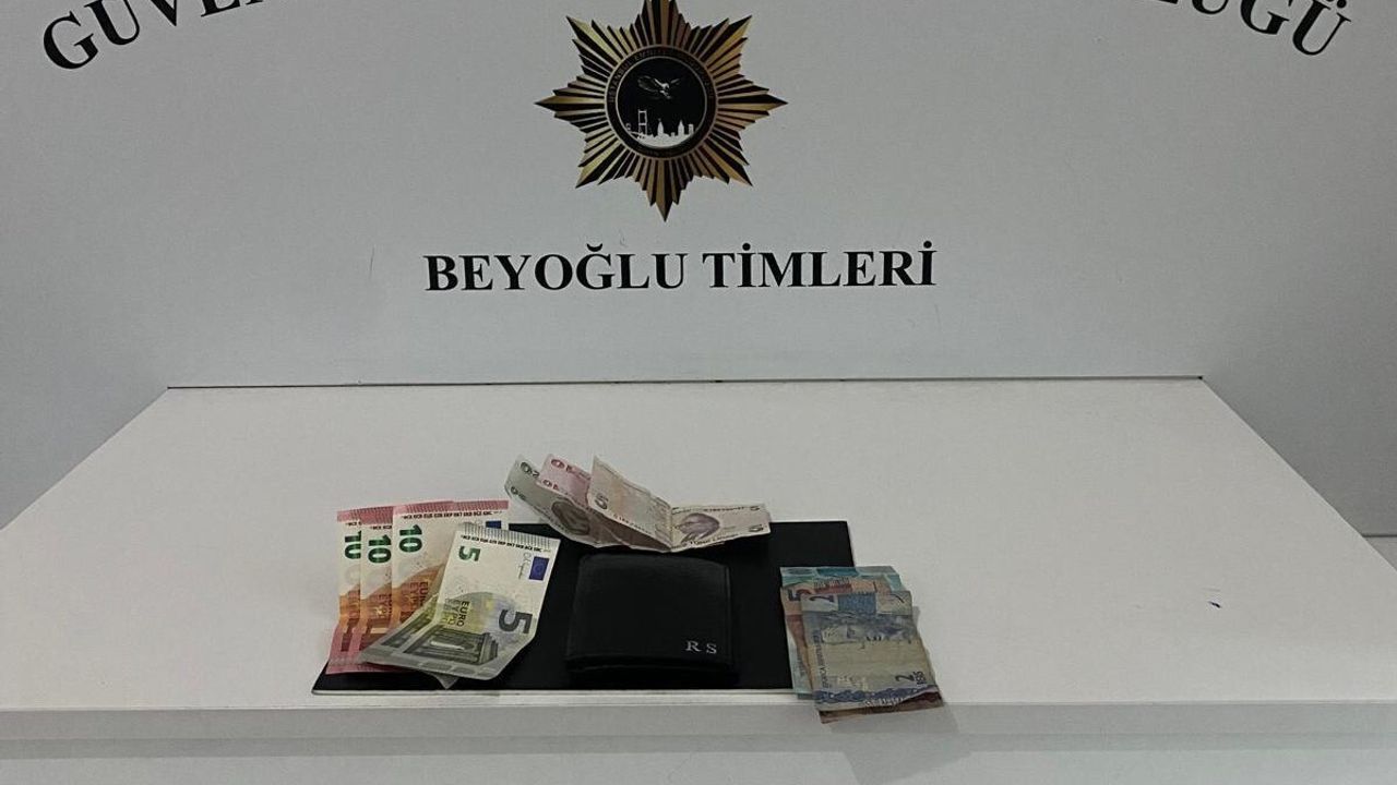 Beyoğlu'da Güven Timleri Meşrutiyet Caddesi'nde yankesiciyi suçüstü yakaladı