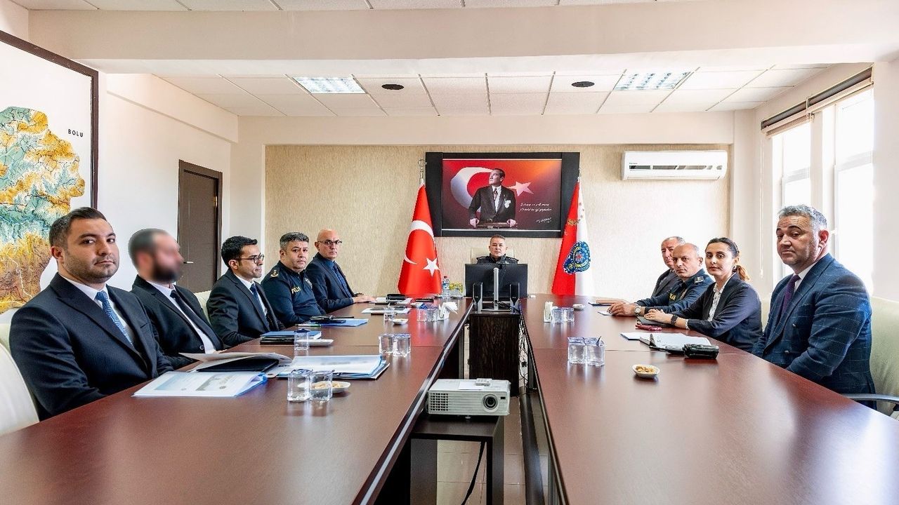 Bilecik Emniyetinde Genel Değerlendirme: Huzur ve Güvenlik Çalışmaları Ele Alındı