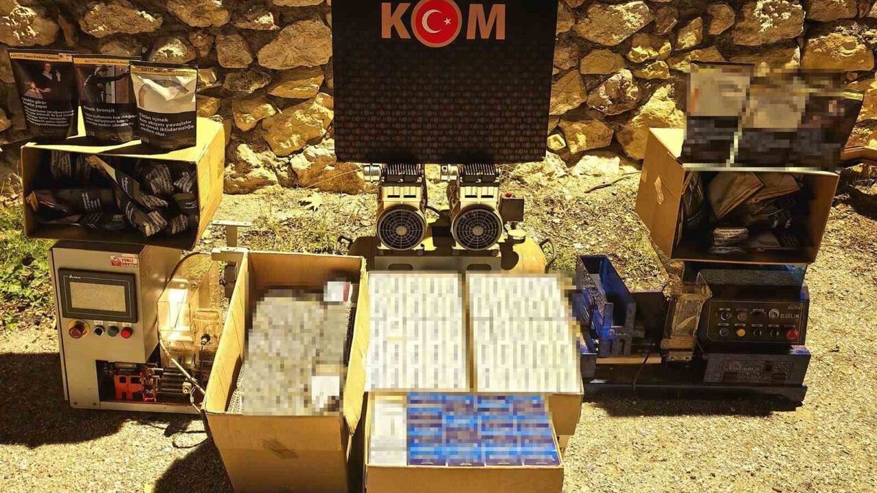 Bilecik’te kaçak tütün operasyonu: 29 bin boş makaron ele geçirildi