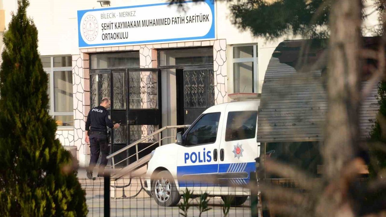 Bilecik'te ortaokul öğrencisi uzatma kablosu takarken elektrik çarpmasıyla yaralandı