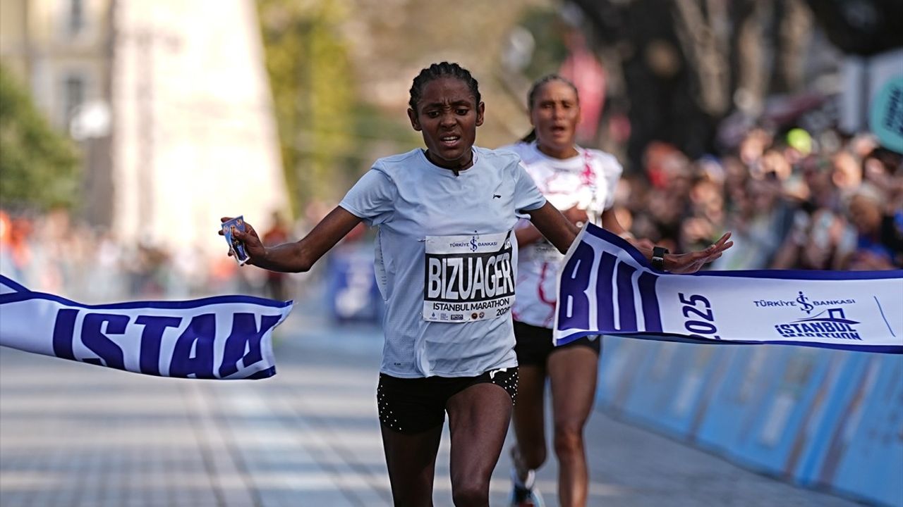 Bizuager Aderra, 47. İstanbul Maratonu kadınlar yarışını 2:26:19 ile kazandı