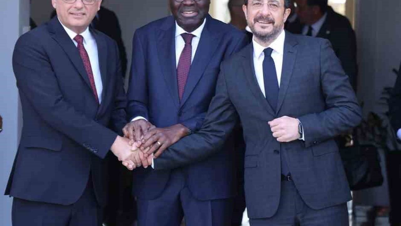 BM: Kıbrıs liderleri bir sonraki gayriresmi toplantı için çalışmaya hazır