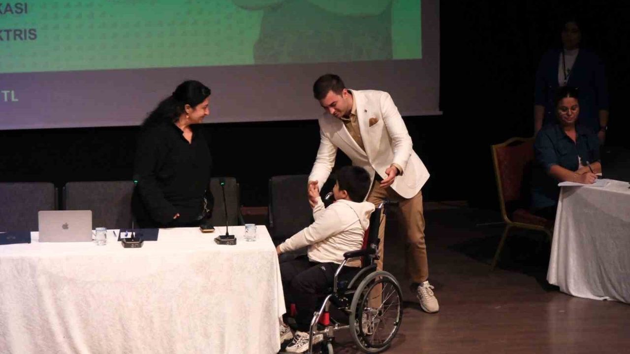 Bodrum’da Eymen için düzenlenen yardım gecesinde yaklaşık 12 Milyon TL toplandı