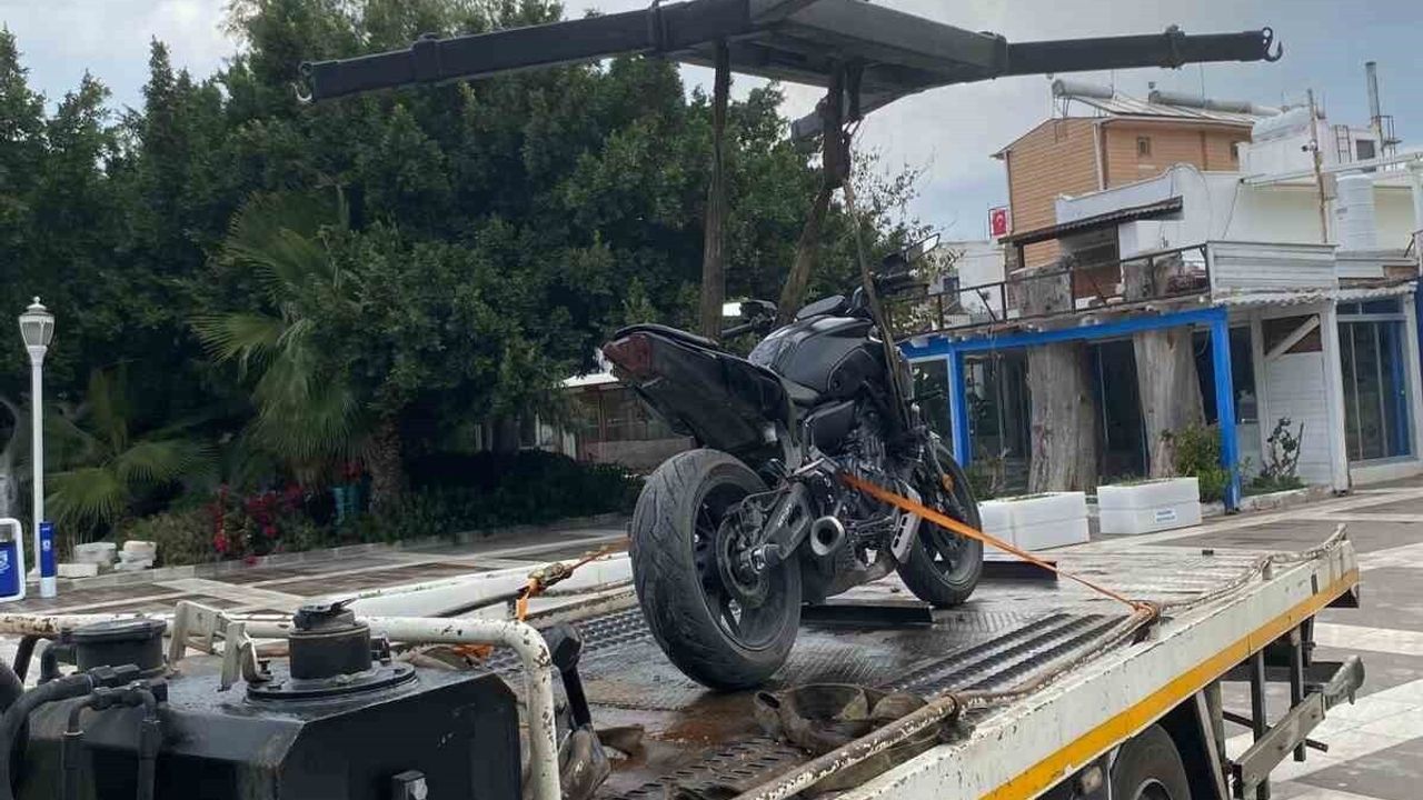 Bodrum'da plakasız ve abartı egzozlu motosiklete 28 bin 937 lira ceza