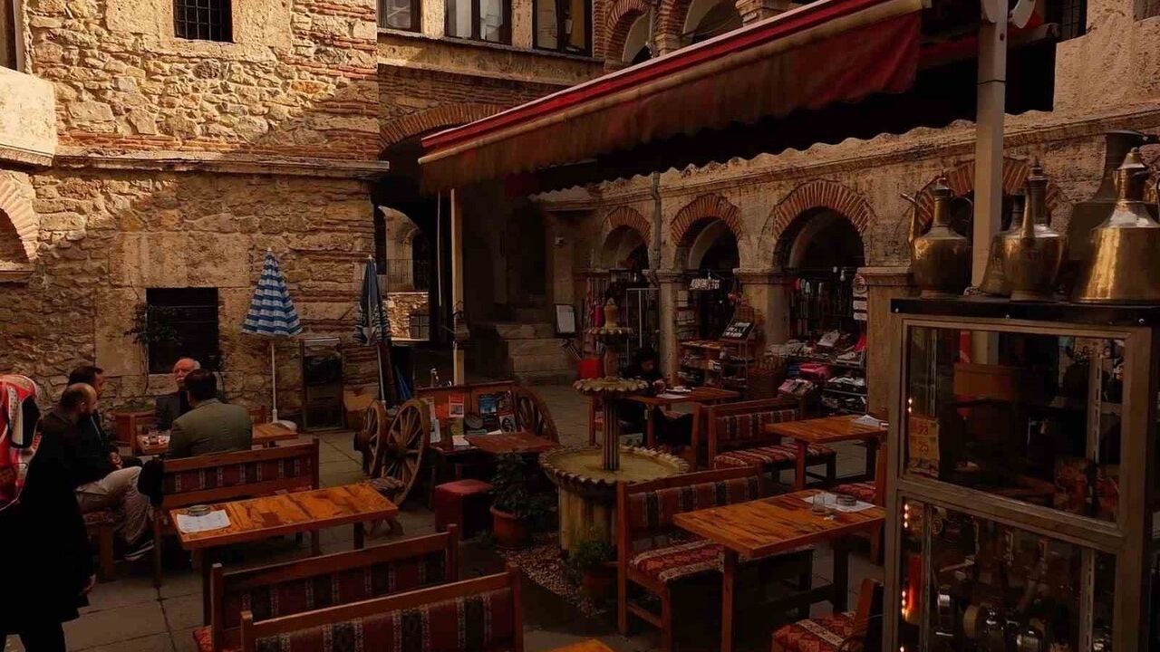 Bolu'nun Tarihi Taşhan: 18. Yüzyıldan Günümüze İpek Yolu'na Tanıklık Eden Yapı