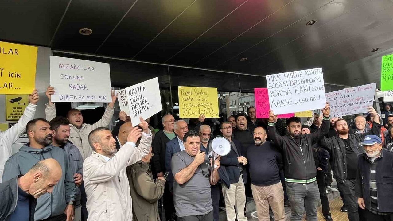 Bostanlı Pazarı krizi: Pazarcılar özel şirkete devri ve iddiaları gündeme taşıdı