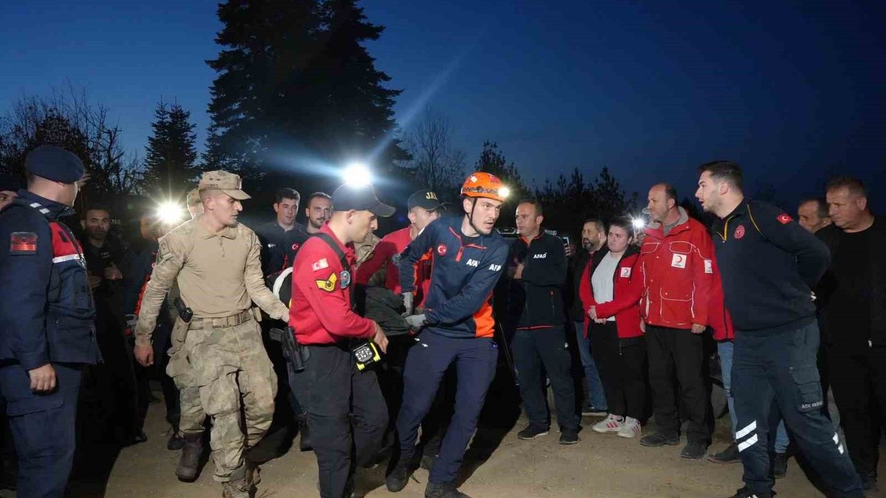 Bozkurt'ta anne Huriye Helvacı ile oğlu Osman Helvacı'nın cenazeleri Ankara Adli Tıp Kurumu'na gönderildi