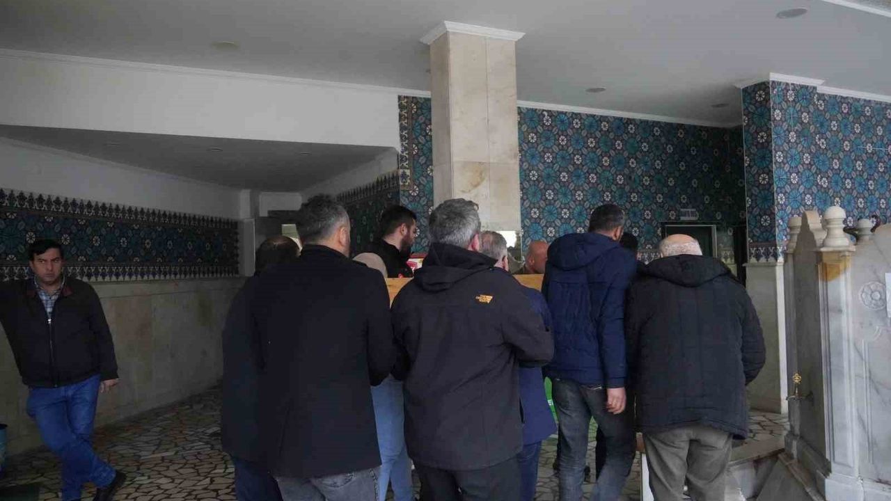 Bozkurt'ta dere yatağında bulunan anne ve oğlunun cenazeleri ilçeye getirildi