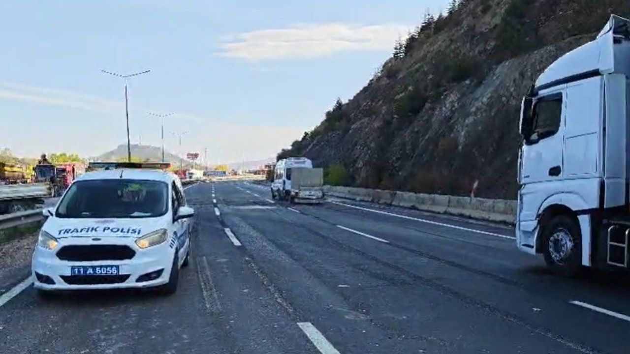 Bozüyük Çevreyolu'nda asfalt yenileme tamamlandı: Bursa-Eskişehir yönü trafiğe açıldı