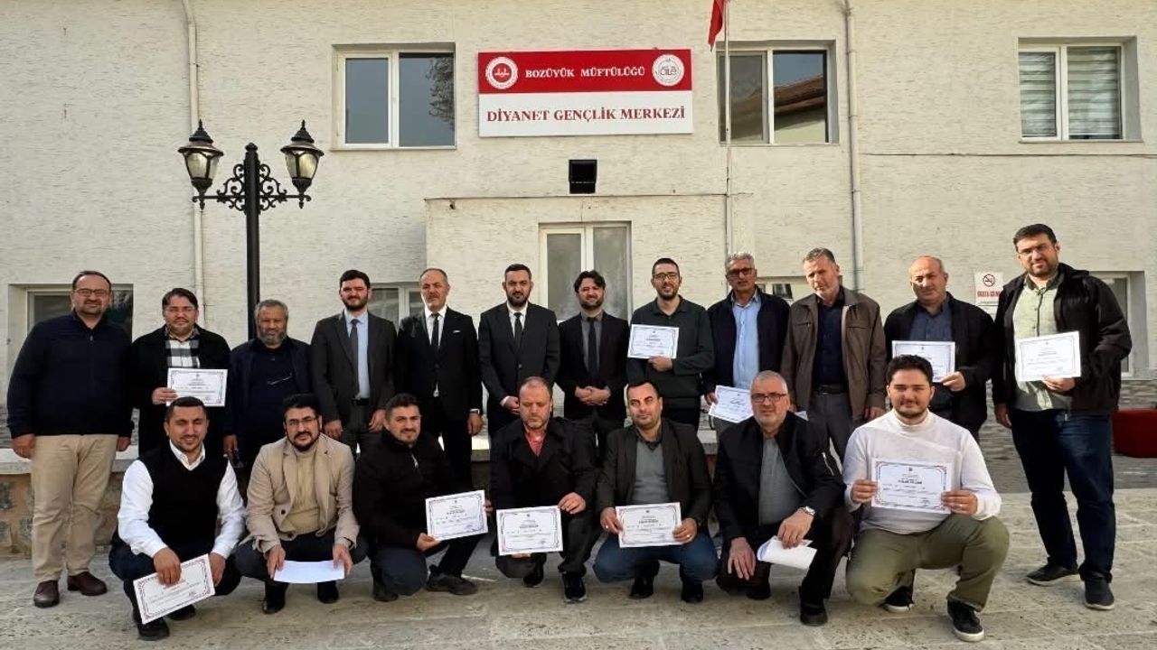 Bozüyük'te Vaaz Becerilerini Geliştirme Hizmet İçi Eğitim Kursu Tamamlandı