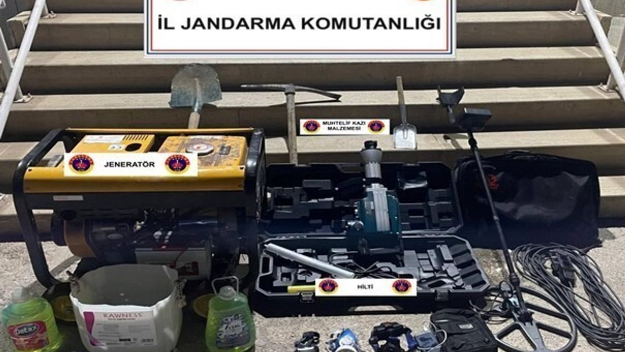 Burdur'da jandarma operasyonunda 7 kişi gözaltına alındı