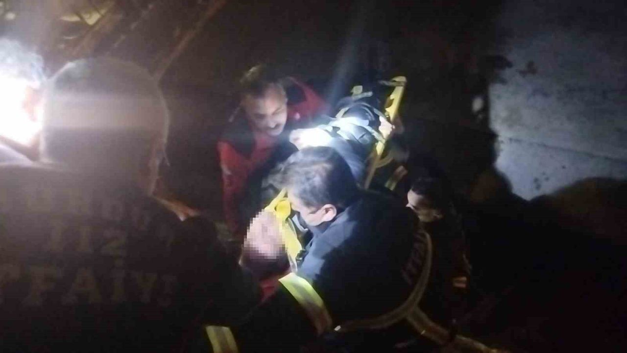 Burdur'da yürürken kanala düşen K.Z. itfaiye tarafından kurtarıldı