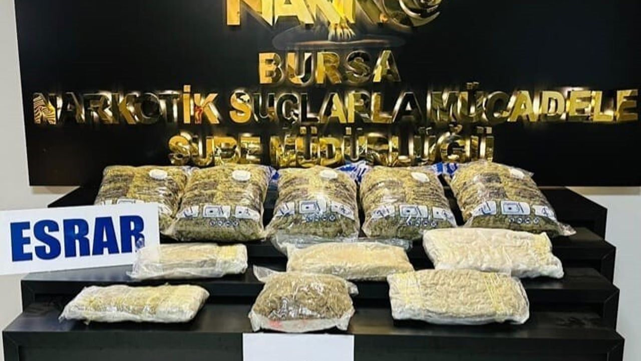 Bursa'da Narkotik Operasyonu: 15 kilo 150 gram esrar ele geçirildi