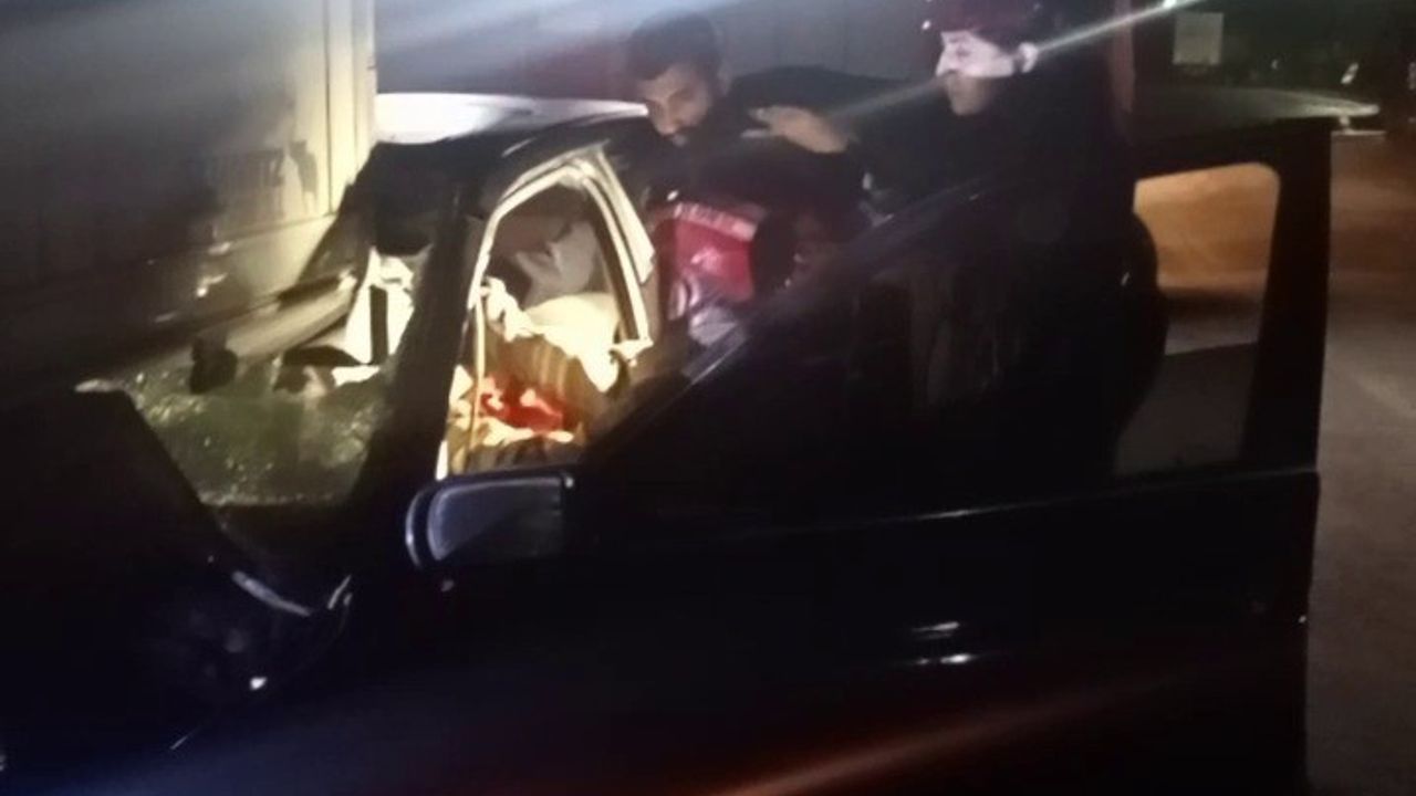 Bursa'da park halindeki tıra çarpan sürücü yaşamını yitirdi; 2.53 promil alkollü bulundu