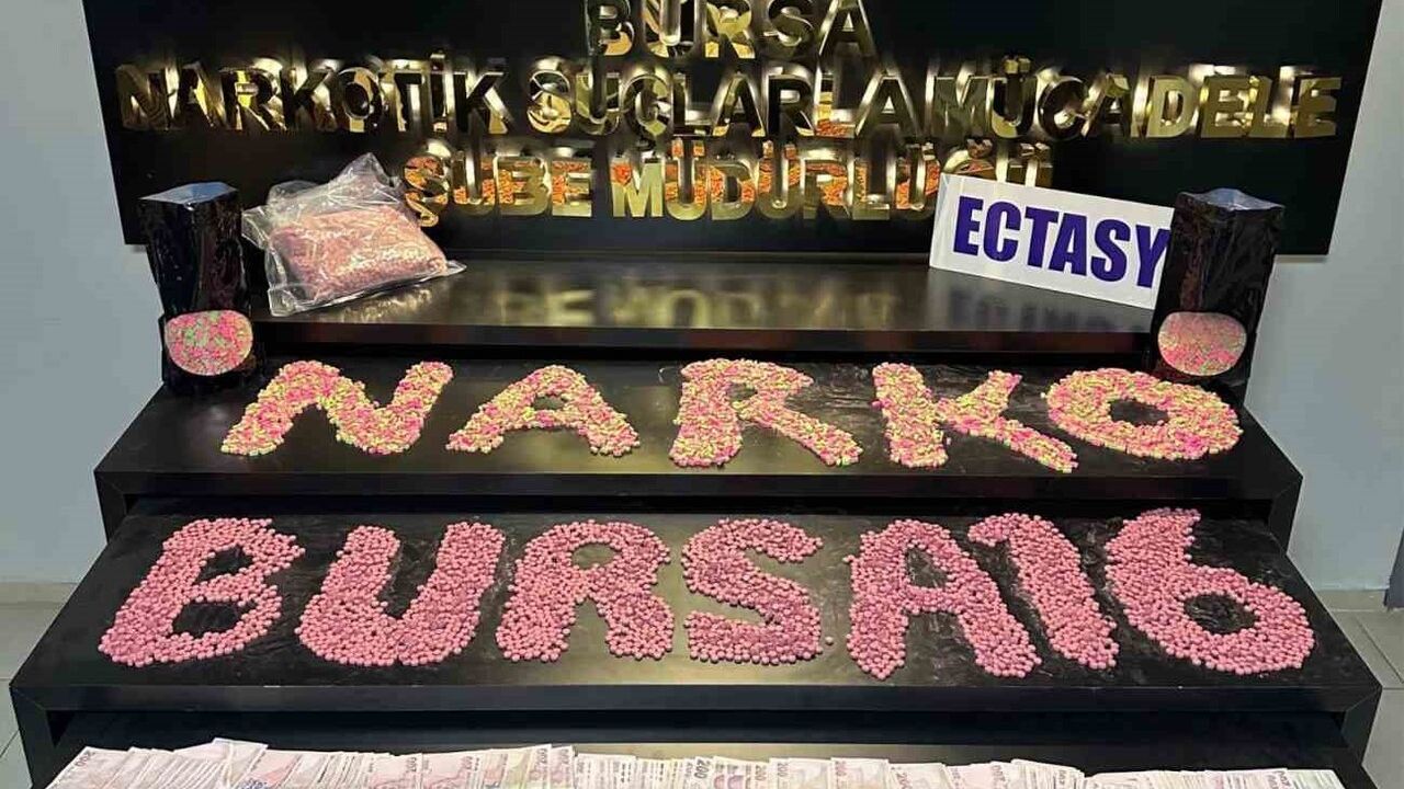 Bursa’da uyuşturucu ticareti iddiası: 20 bin ecstasy hap ele geçirildi, şüpheli G.Ö. gözaltında