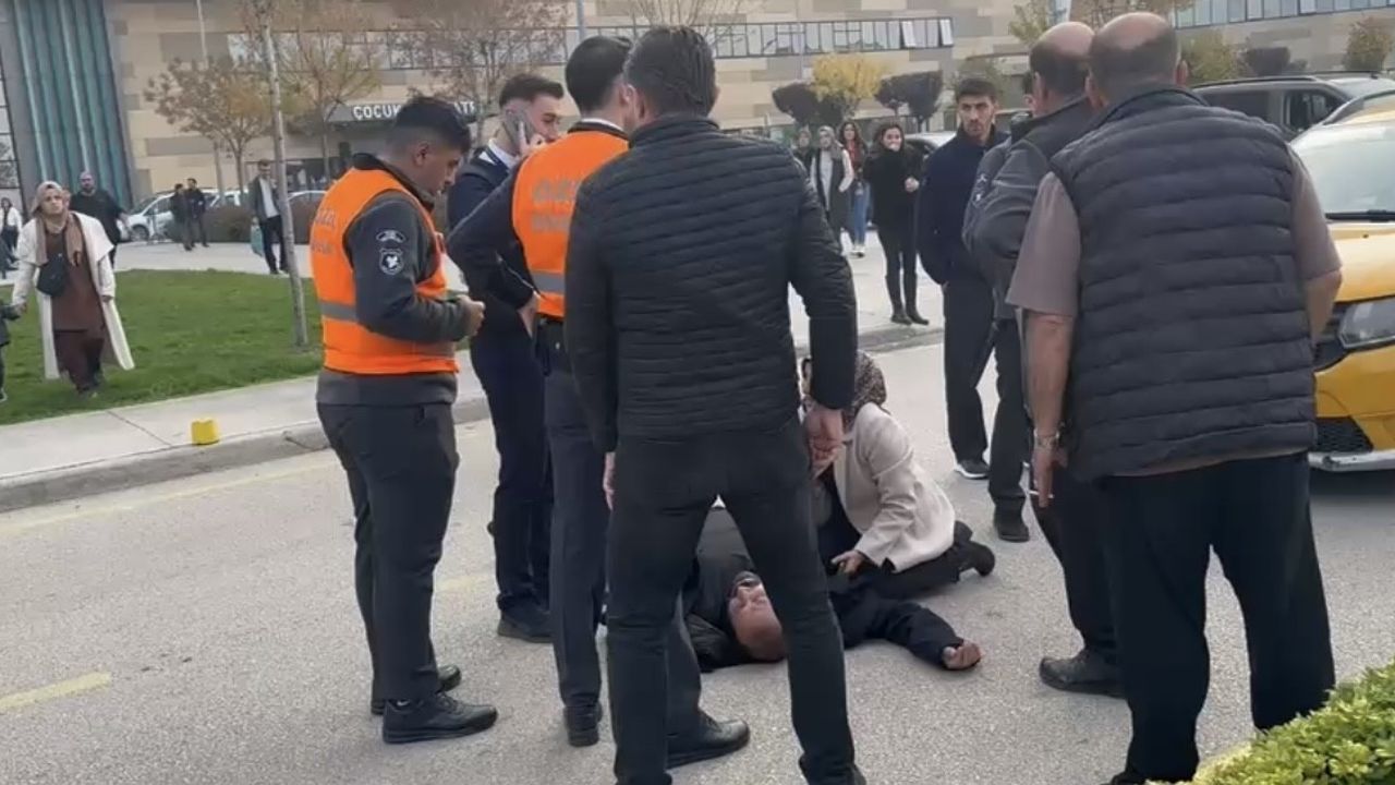 Bursa Şehir Hastanesi Önünde Taksi Çarpması: Fırat B. Yaralandı