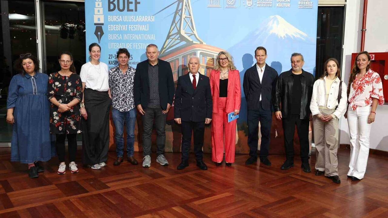 Bursa Uluslararası Edebiyat Festivali 'Cesaret' temasıyla başladı