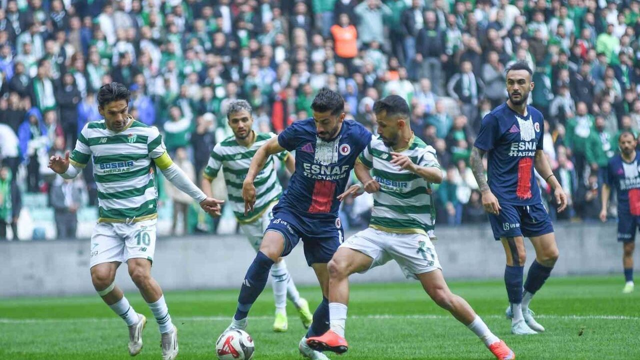 Bursaspor 3-0 Fethiyespor: Matlı Stadyumu'nda erken gollerle net galibiyet