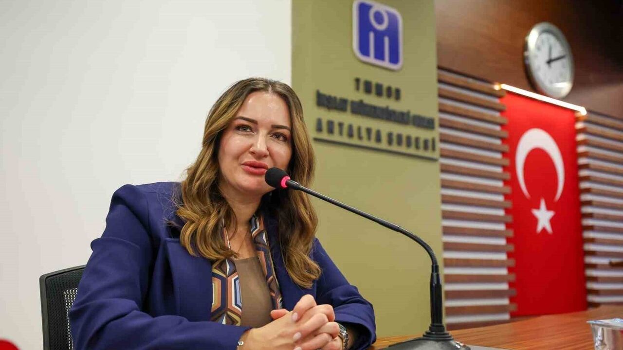 Büşra Özdemir: Antalya’nın geleceği için iki kat daha fazla çalışıyoruz