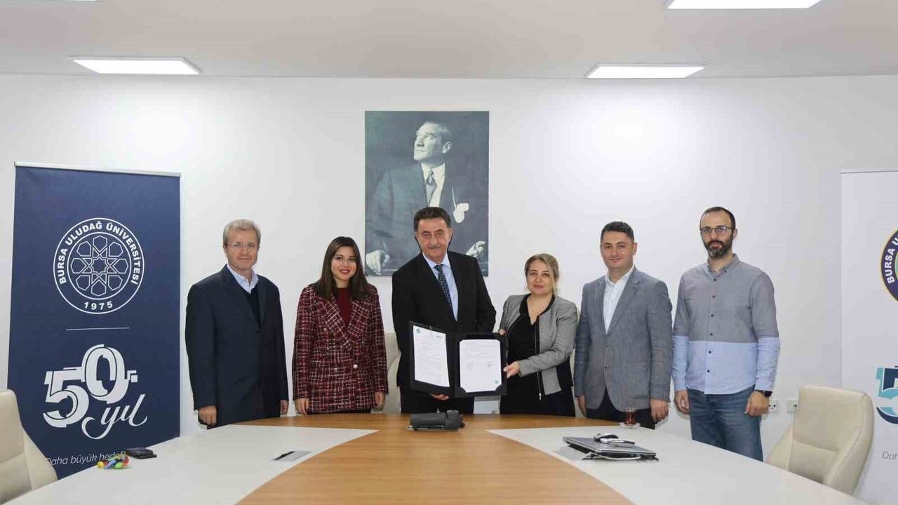 BUÜ ile Coşkunöz Eğitim Vakfı protokolü yenilendi: Öğrenci odaklı iş birliği güçlendiriliyor