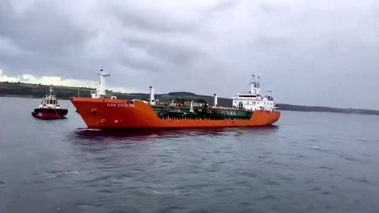Çanakkale Boğazı’nda LPG tankeri 'Gas Catalina' makine arızası sonrası Karanlık Liman’a demirledi