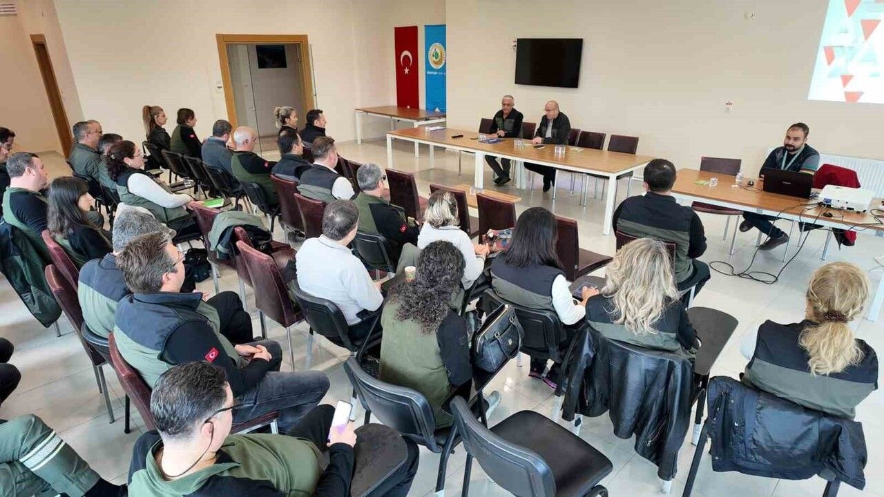 Çanakkale Orman Bölge Müdürlüğü çalışanlarına "Koruyucu Ruh Sağlığı Eğitimi" verildi