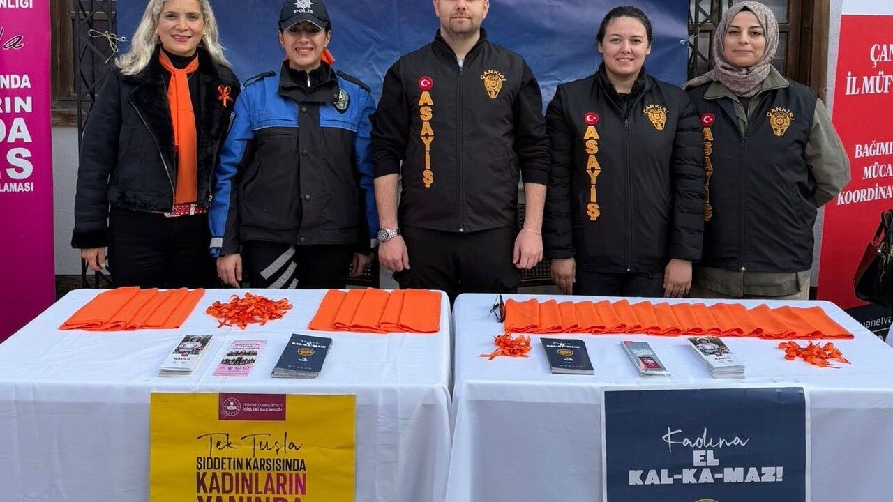 Çankırı'da polis stantıyla KADES bilgilendirmesi