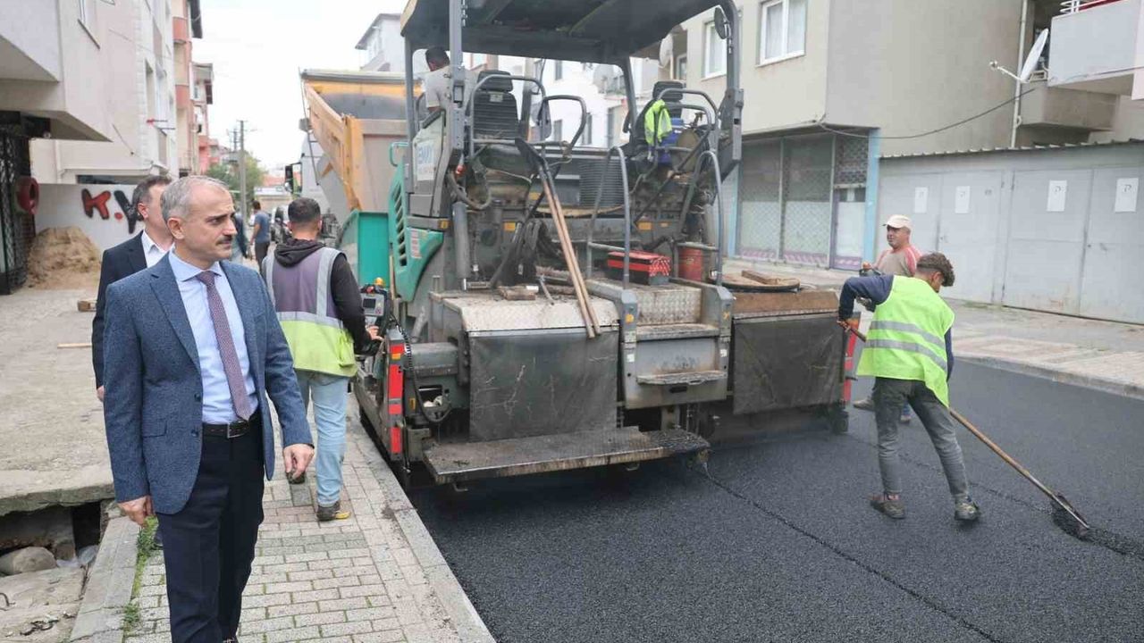 Çayırova'da üç mahallede beş sokakta yol yenileme çalışması