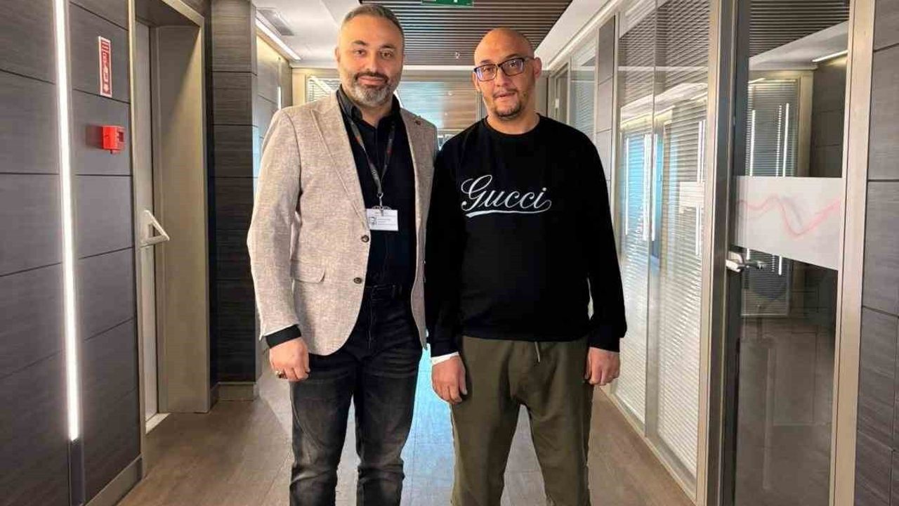 Cezayirli tır şoförü 5 yıl sonra Türkiye'de omurilik piliyle yeniden yürüdü
