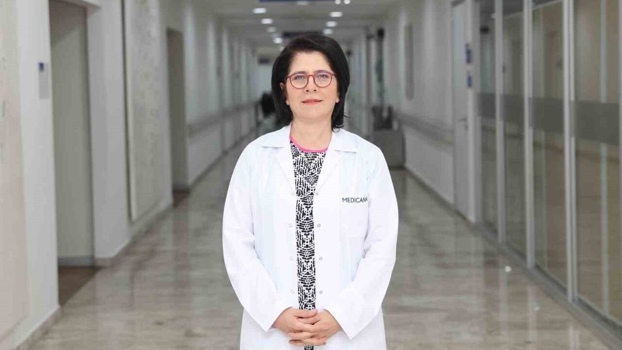 Ciltte beliren kırmızı benler: Ne zaman dermatoloğa başvurulmalı?