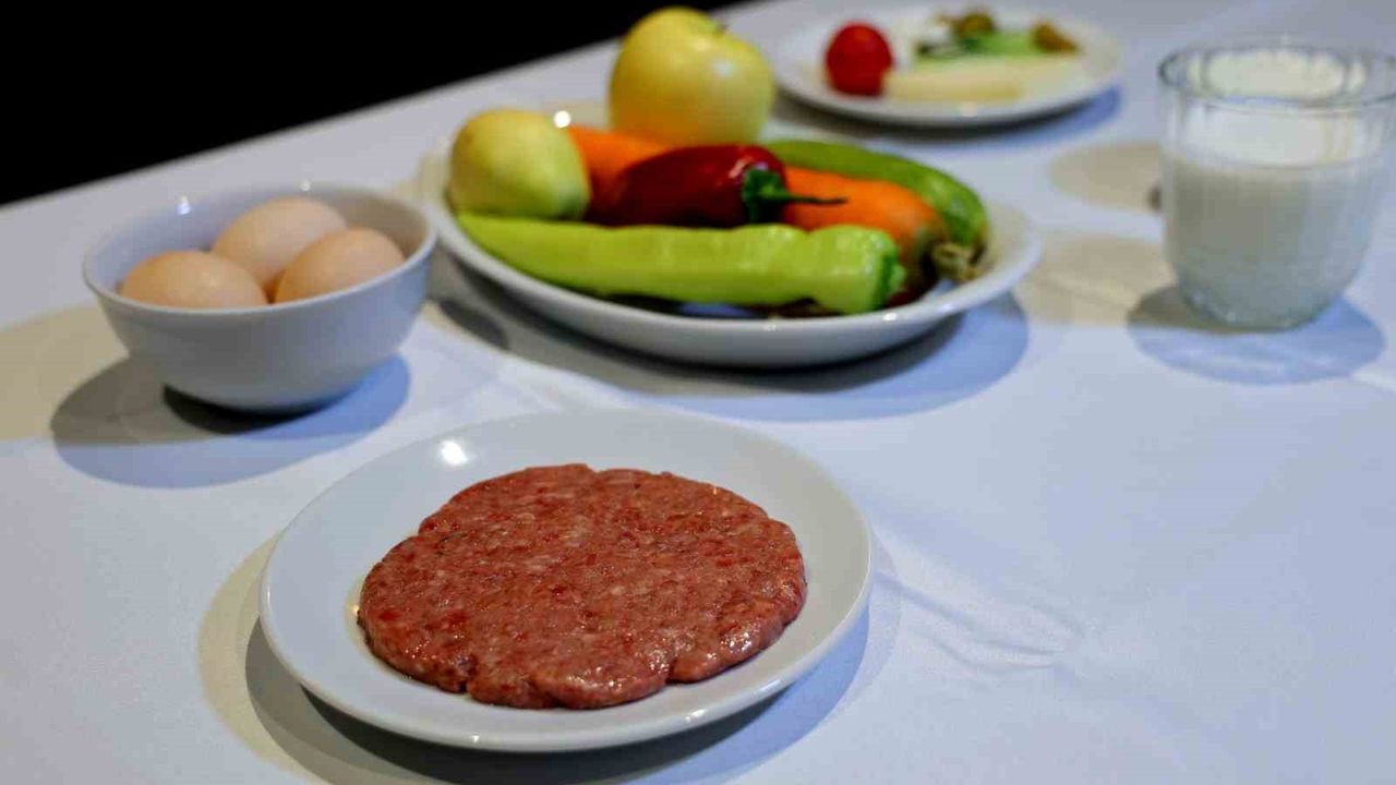 Çisem Gündüz: Kanser Riskinde Akdeniz Diyeti ile Vegan Beslenme Arasında Anlamlı Fark Yok