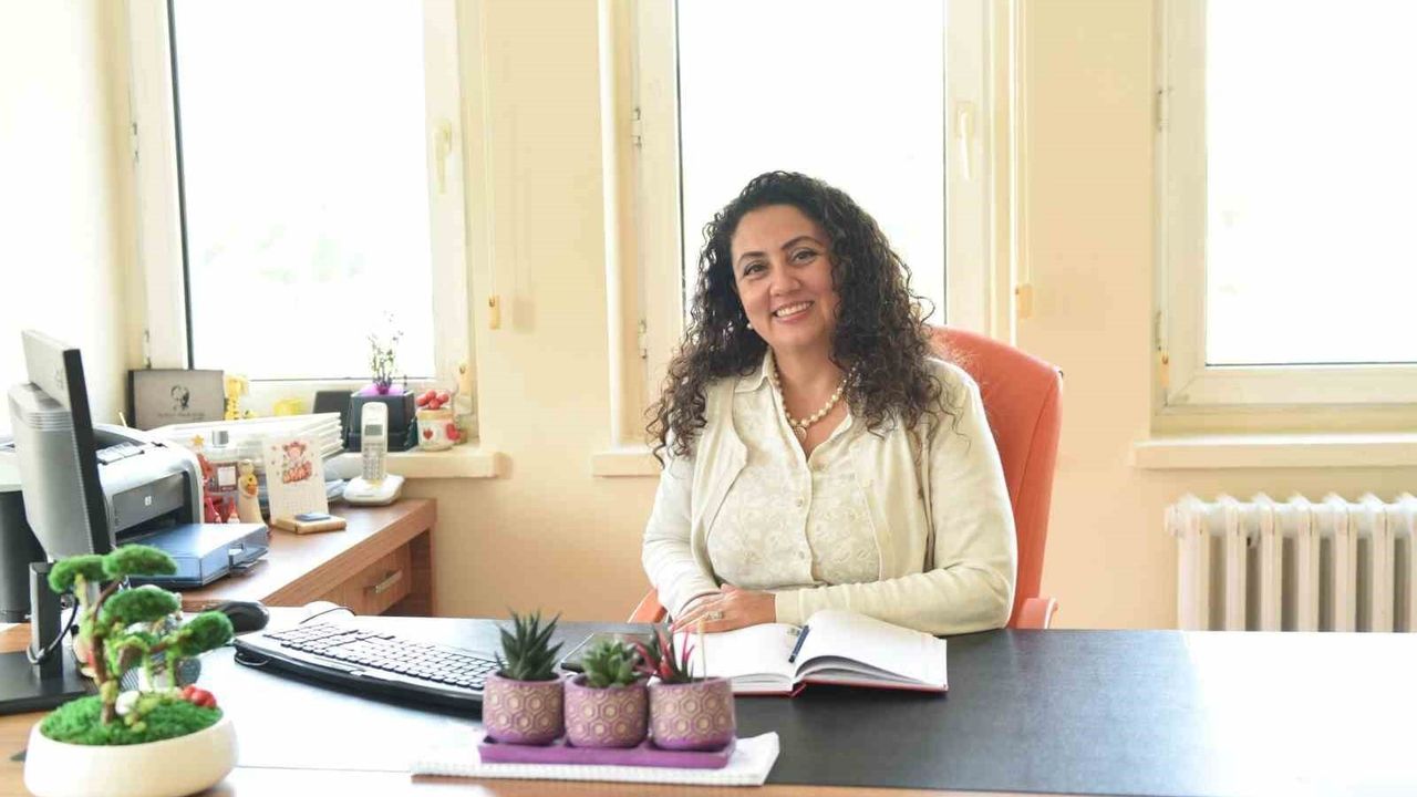 Çocuk Gelişim Uzmanı Burcu Karakaş: Güçlü Çocuklar Sevgi ve Güven Ortamında Yetişir