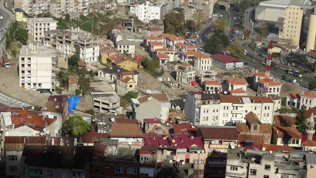 Çömlekçi Kentsel Dönüşümü ve Liman Entegrasyonu: Başkan Genç'in Değerlendirmesi