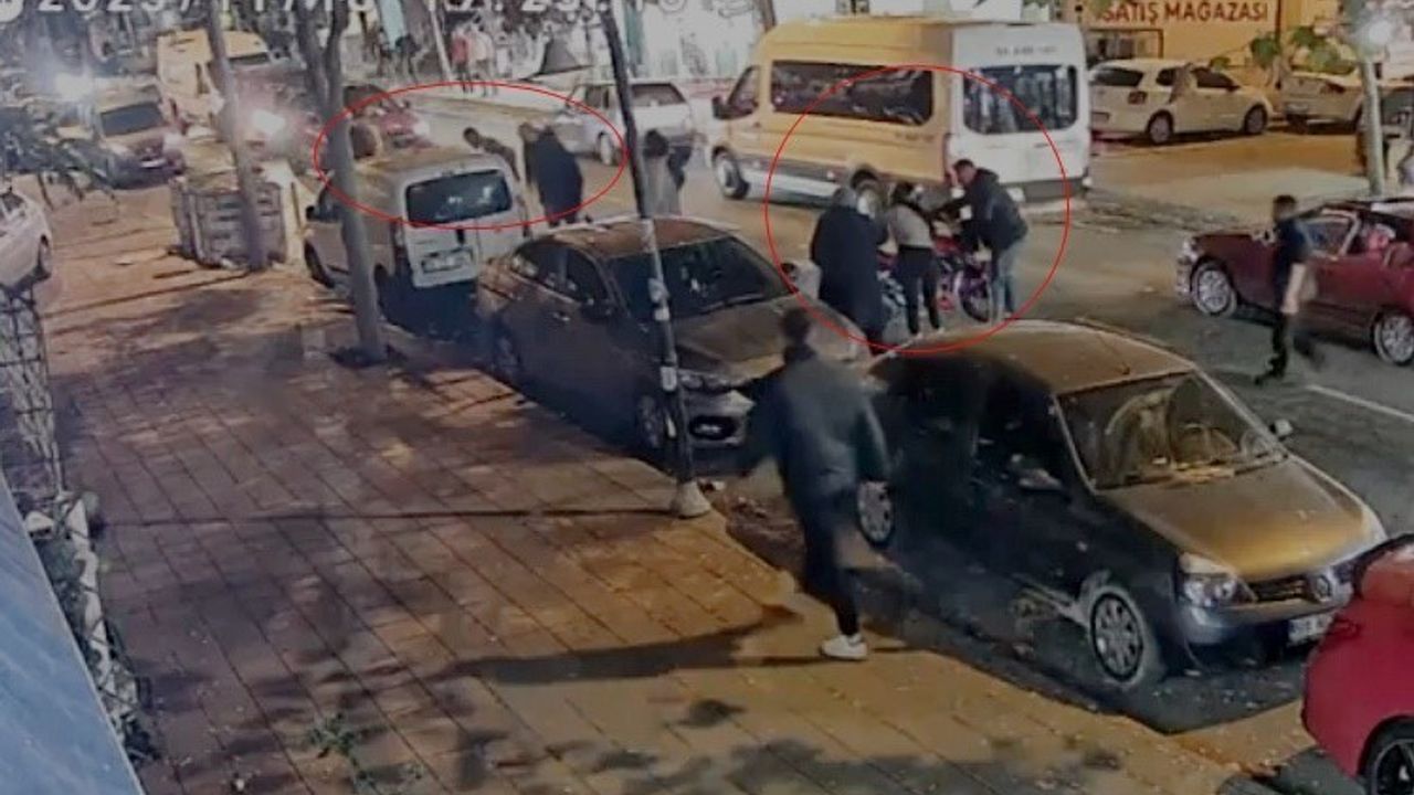 Çorlu'da rampada motosiklet kontrolden çıkıp park halindeki araca çarptı